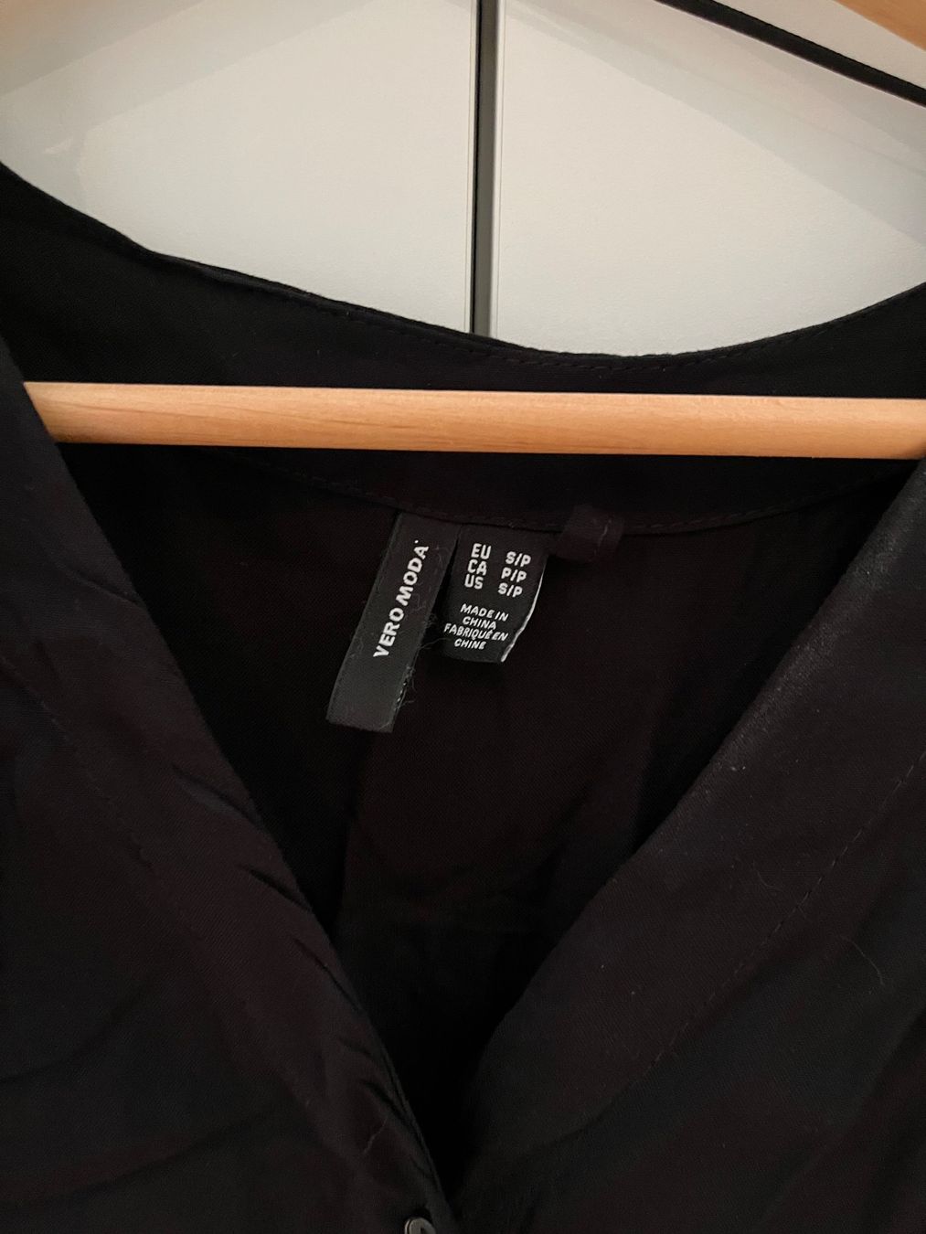 Vero Moda Vestiti: Kleid Vero Moda schwarz Gr.S – Nuovo (secondo la descrizione) da Domat/Ems venduto da sar_q5bm 1