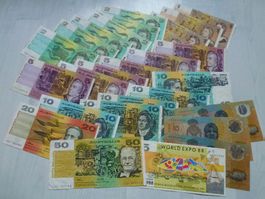 Lot ++ 27 alte Banknoten aus Australien ab 1982