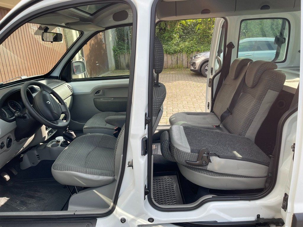 Renault Automobili: DAS Auto das ALLES kann!!! Camping, Transporter, Alltagsheld – Usato da Uttwil venduto da buob01 6