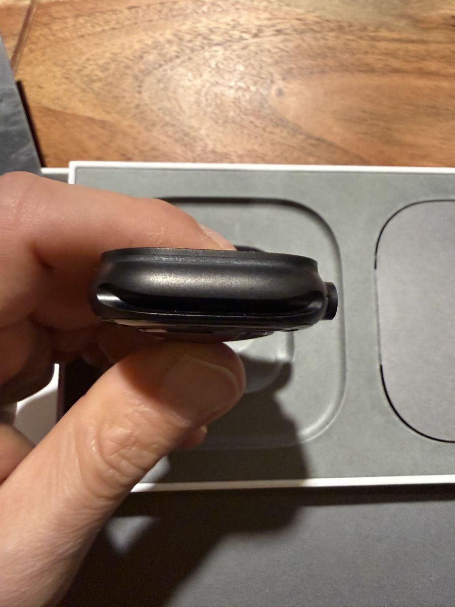 Apple Smartwatch: Apple Watch Ultra 2 Milanese loop S – Neu (gemäss Beschreibung) aus Winterthur von djt_8w2x 2