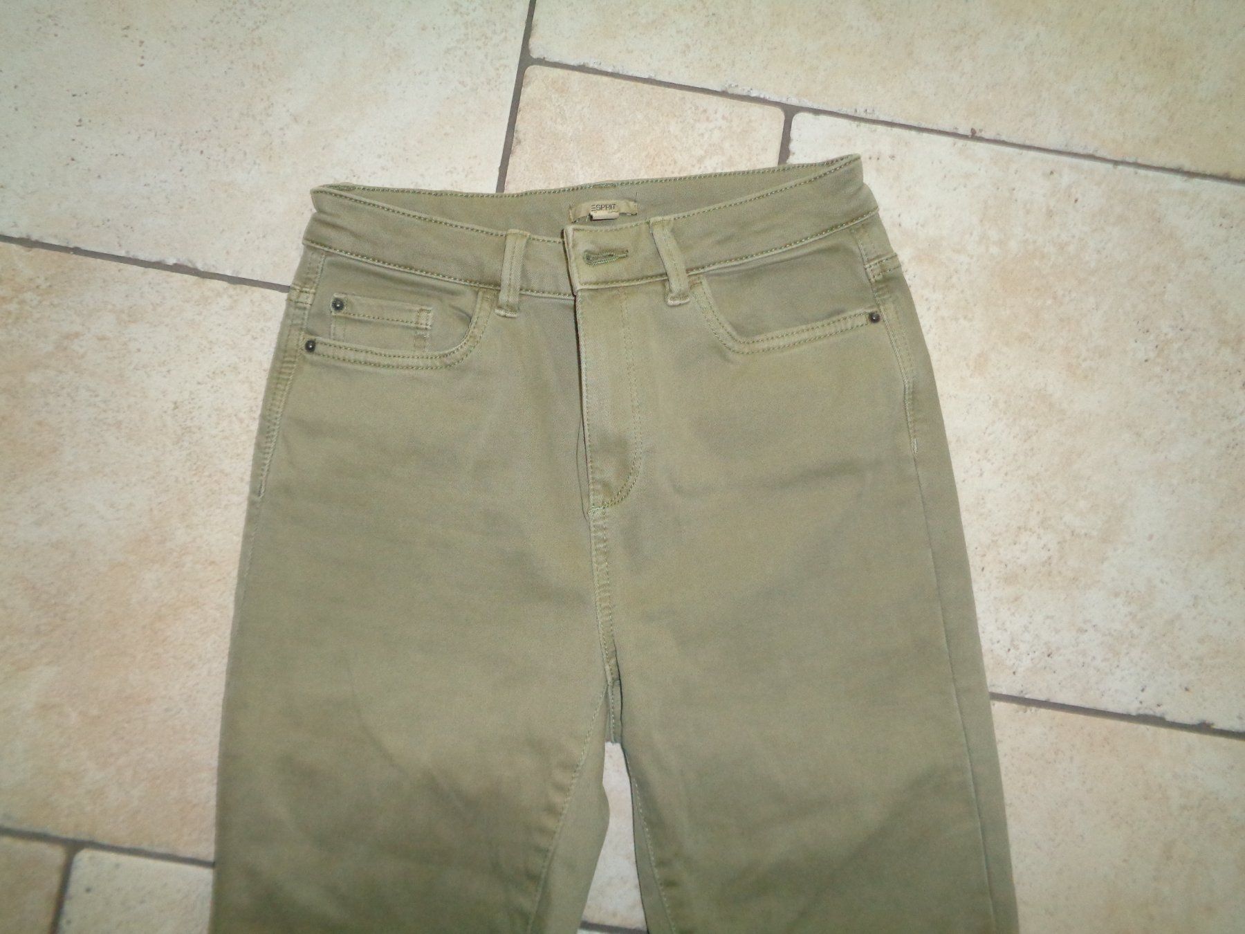 Esprit Pantalons: Hose  Esprit  Grösse 36 – D'occasion à Kreuzlingen par Robi-2003 1