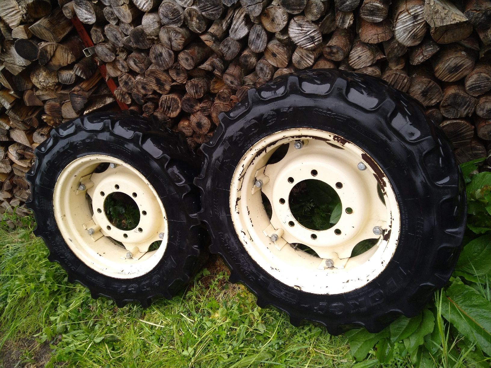 Pneumatici & Ruote complete: Traktoren Räder Rad 280/85R24 – Usato da Willisau venduto da Turbofarmers 1