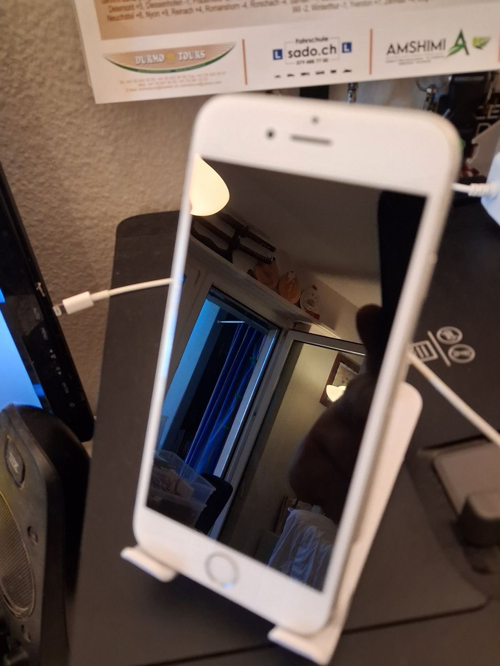 Apple Portables: iPhone 6s 64GB Silber Weiss + Apple Headset Kabel Stecker 📱 – D'occasion à Effretikon par SEMOUNA 6