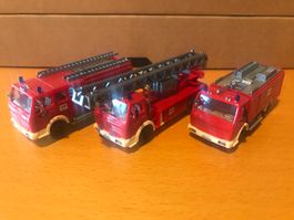 3x Mercedes LKW Feuerwehr