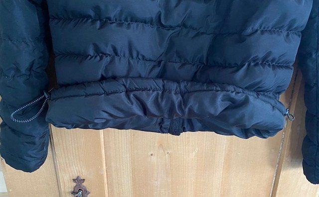 Jacken: Winterjacke schwarz Gr. S – Gebraucht aus Lyssach von Ek_772 3