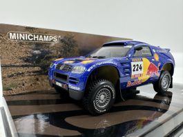 Volkswagen VW Race Touareg 1:43 Red Bull, OVP, MINICHAMPS