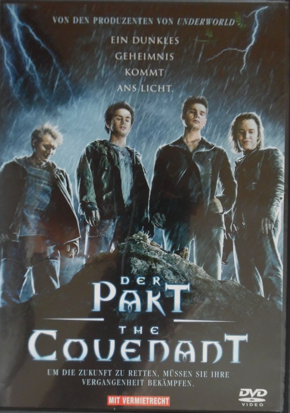 Tutti i DVDs: Der Pakt / The Couvenant – Usato da Bellinzona venduto da Luna093