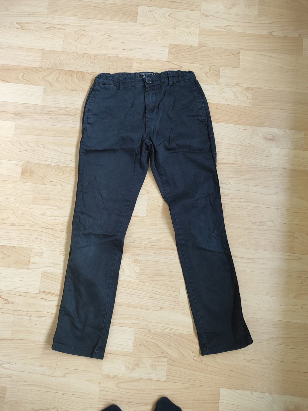 Pantaloni: Schwarze Chino Hose Gr. 146 – Usato da Seon venduto da Mandes1 1