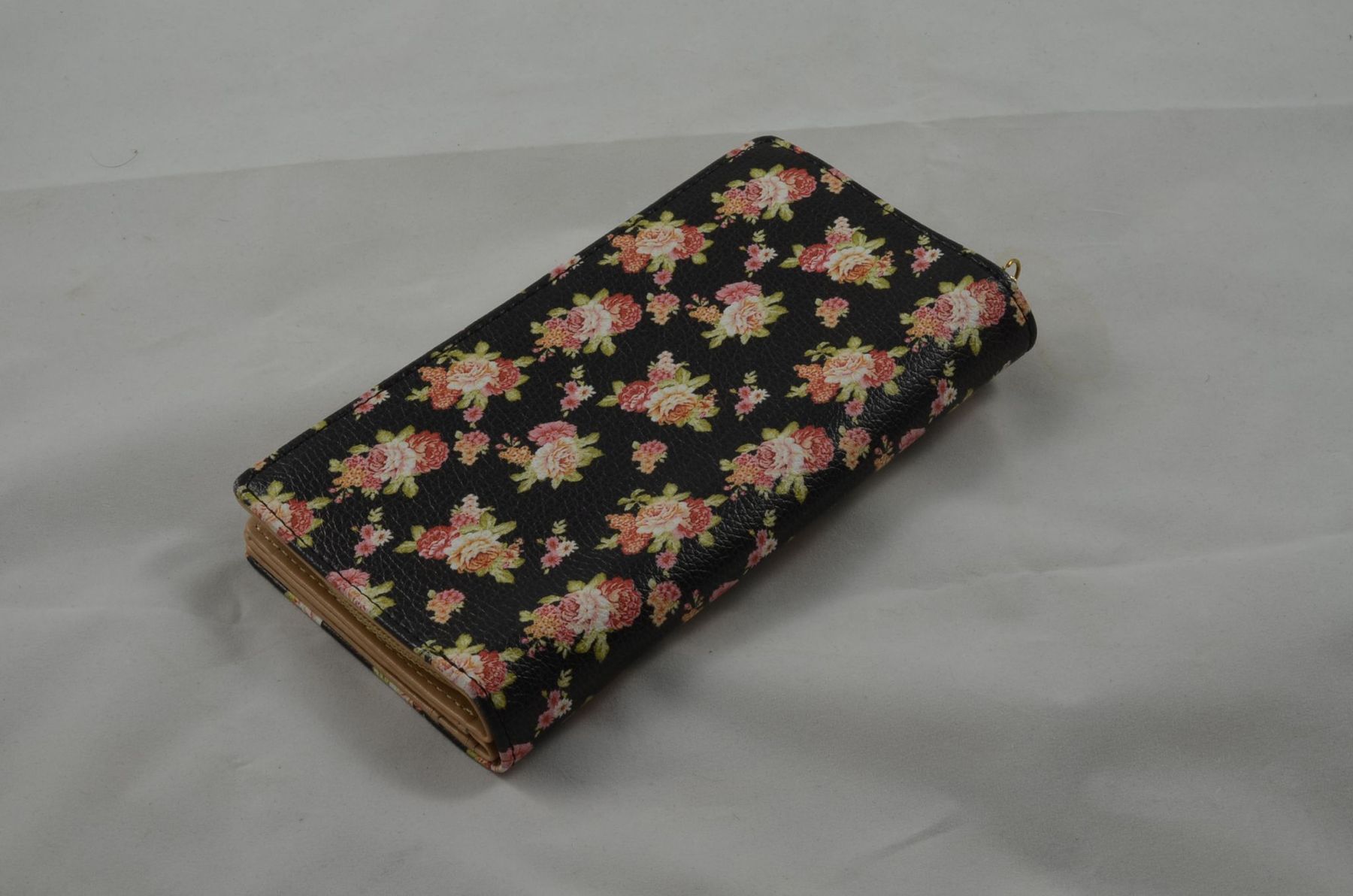 Portafogli: 14 Brieftaschen – Usato da Buchs AG venduto da SellAndBuyX 6