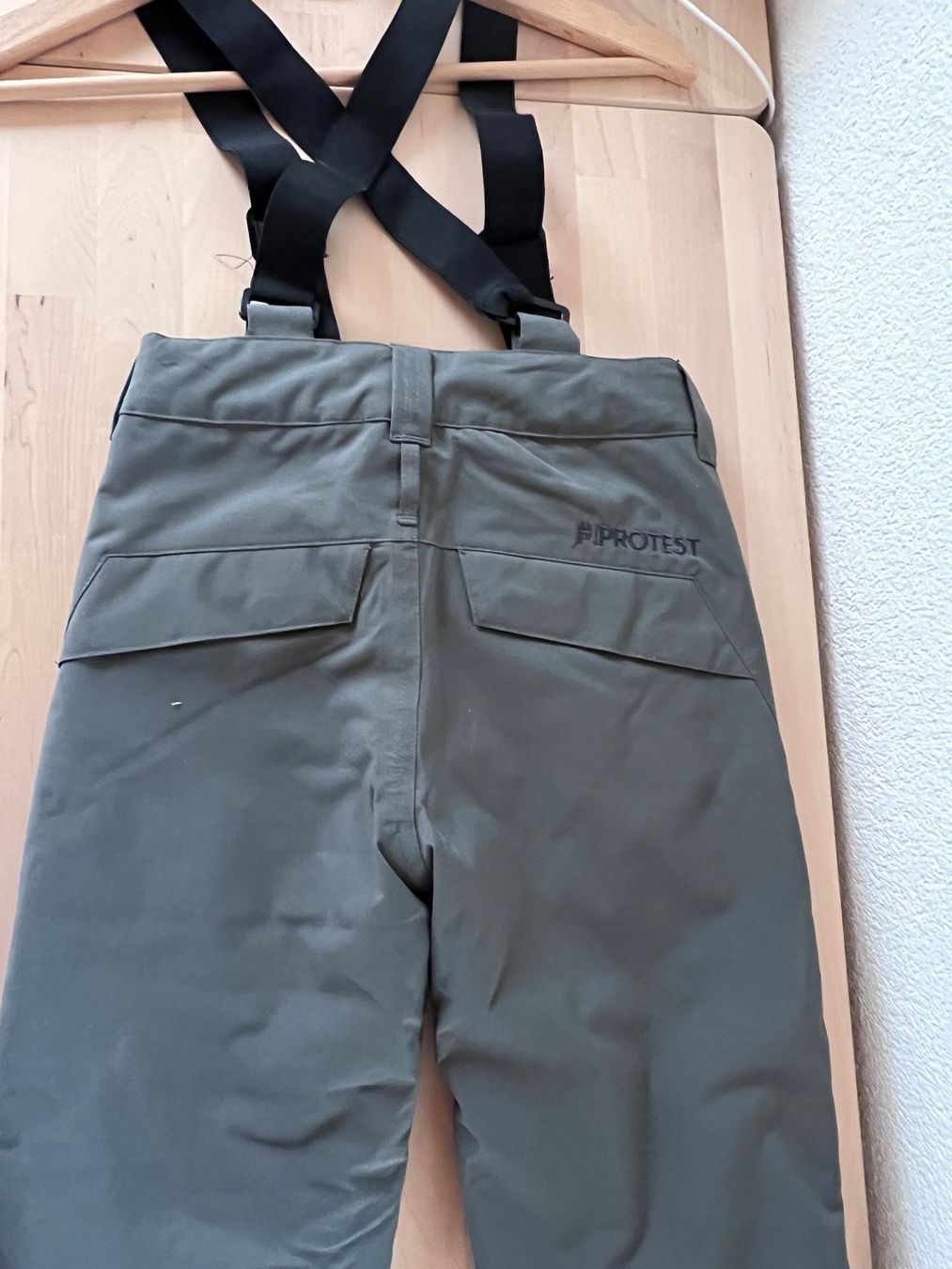 Protest Pantaloni: Protest Skihose / Snowboardhose, Kinder, Gr. 116 – Usato da Steinmaur venduto da HenSaa 1