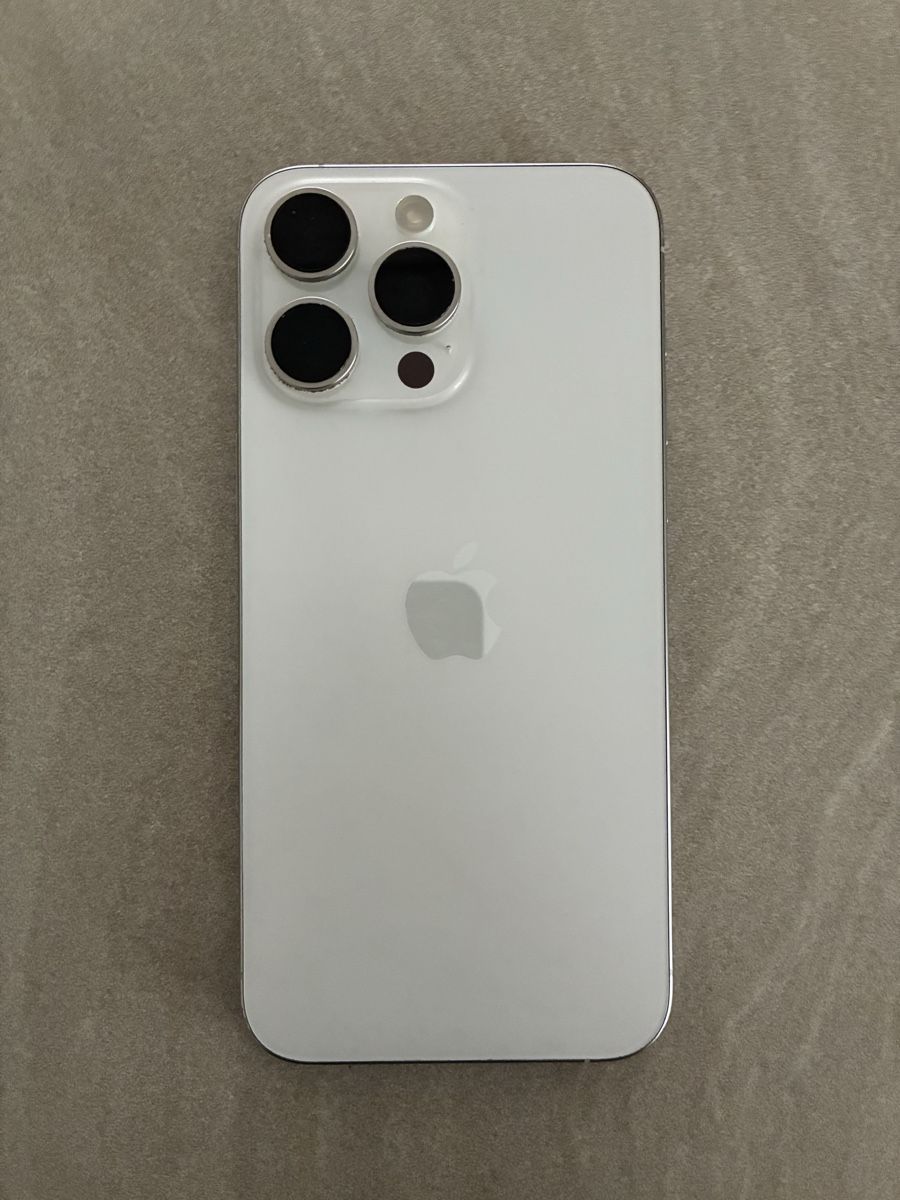Apple Telefoni cellulari / Smartphones: iPhone 15 Pro Max / 512Go – Usato da Praz (Vully) venduto da Footzone.ch
