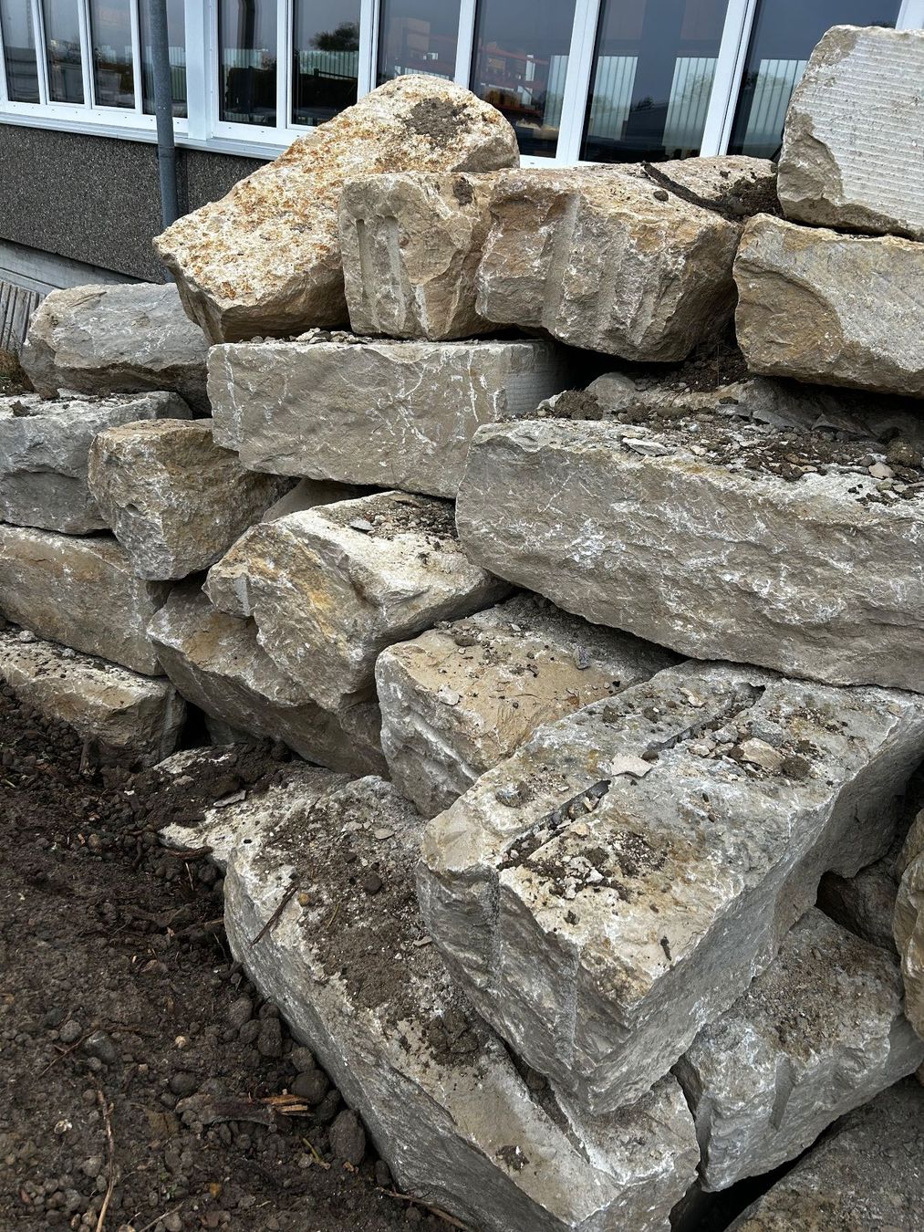 Steine & Dachziegeln: Jurakalk-Quadersteine – Gebraucht aus Dachsen von sto_8w6r 1