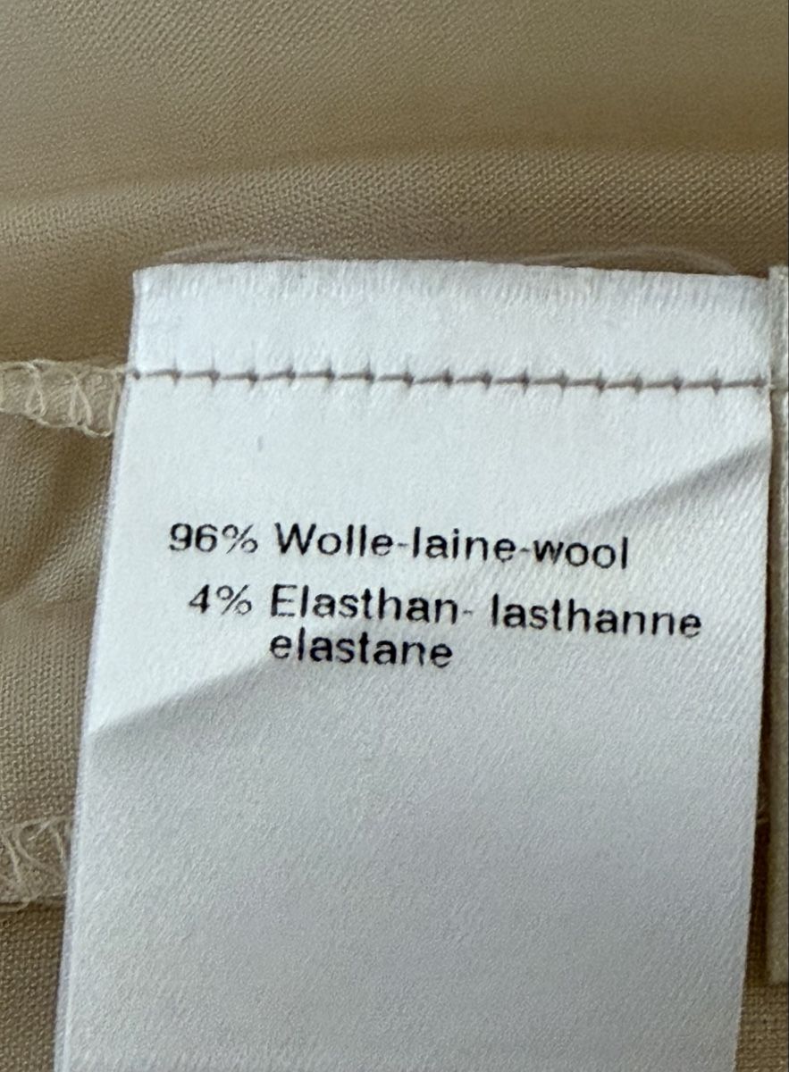 Akris Jupes: Damen Rock Akris beige Grösse 36  – D'occasion à Elsau par isidobrany09 2