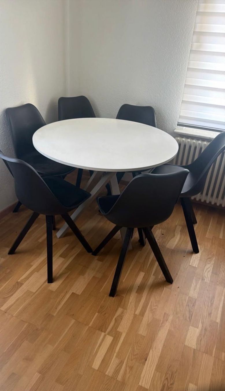 Set di tavolo e panche: Tisch und 6Stühle – Usato da Rheinfelden venduto da Mel43