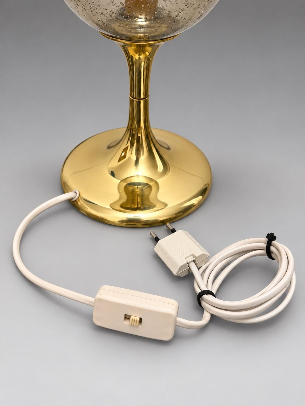 Temde Leuchten Lampes: Max Bill for Temde TS2 Brass Table Lamp – D'occasion à Zuerich par EMANUELEFEDERICO 2