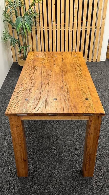 Tables: Massivholz Esstisch Eiche 160x80 cm – D'occasion à Münchenbuchsee par Mekran 1