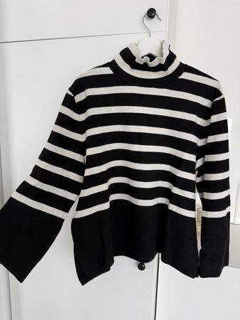 H&M Pullover Turtle Neck