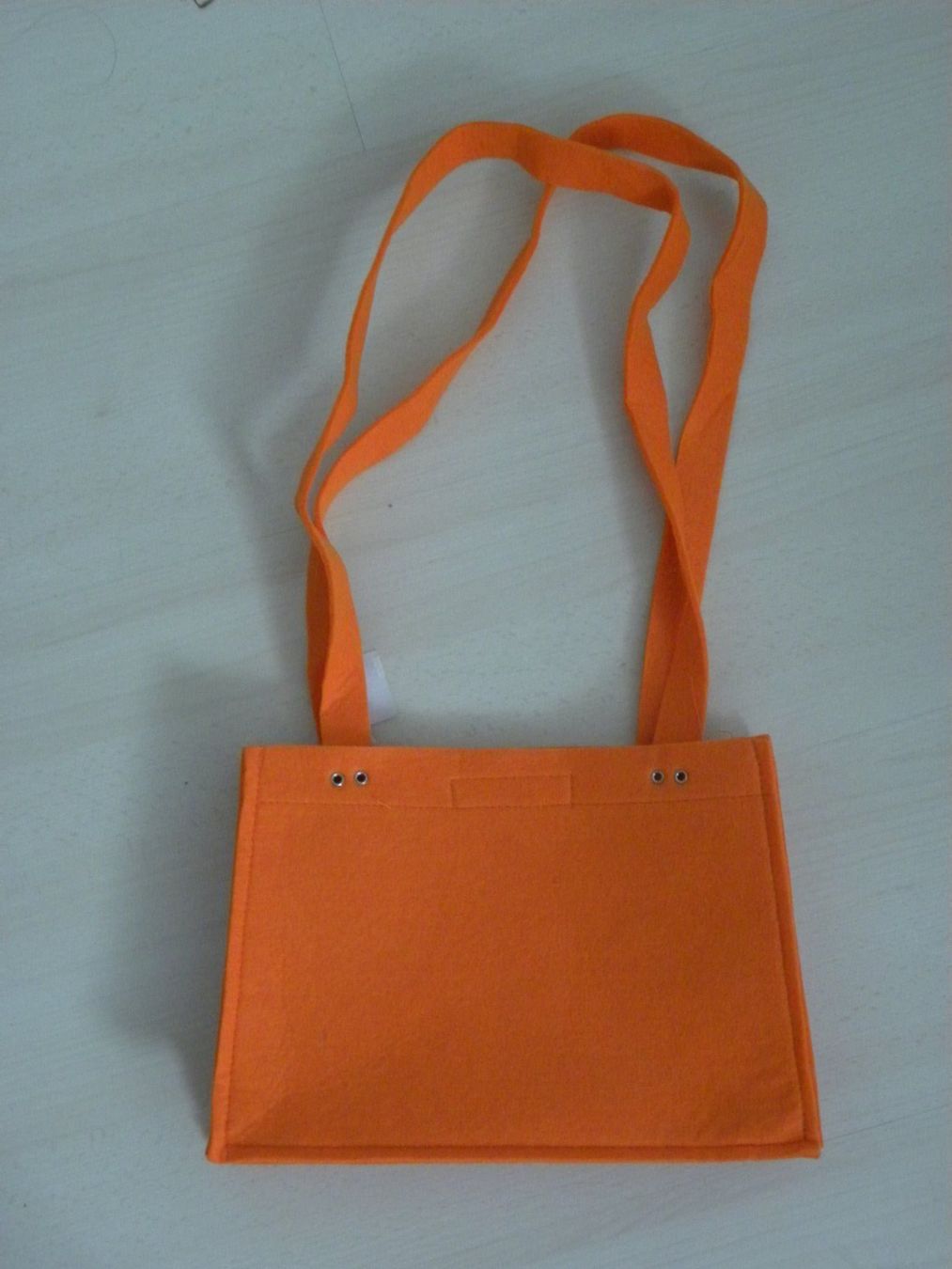 Rayher Kit bricolage: Rayher Filztasche orange, neu – Nuovo (secondo la descrizione) da Walterswil SO venduto da peiper2