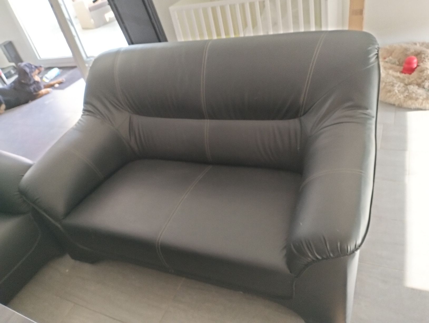 Divani: Kunstleder Sofa – Usato da Gommiswald venduto da ram_xqt8 1