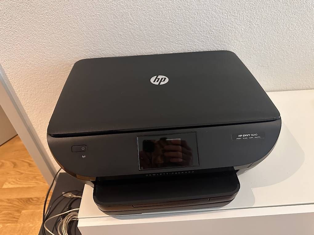 Hewlett Packard Drucker: HP ENVY 5640 All-in-One Drucker – Gebraucht aus Boll von Blaueente