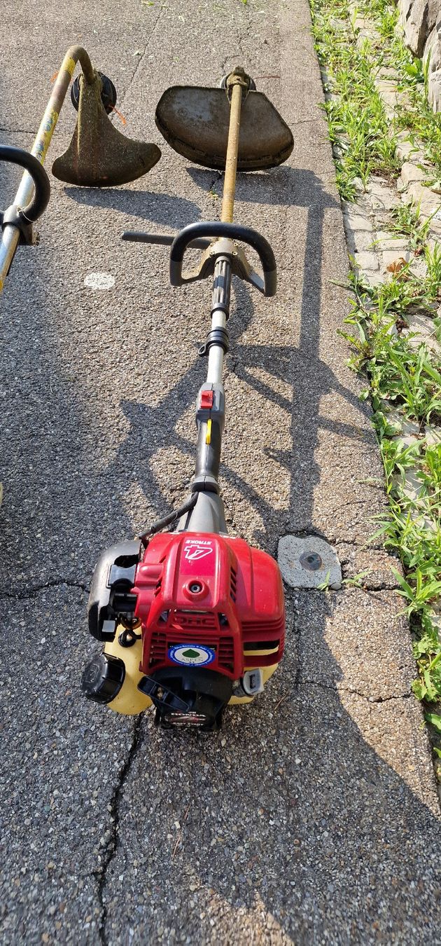 Honda Rasenmäher: 2 Rasentrimmer Stihl und Honda – Gebraucht aus Tagelswangen von Axel_36 3