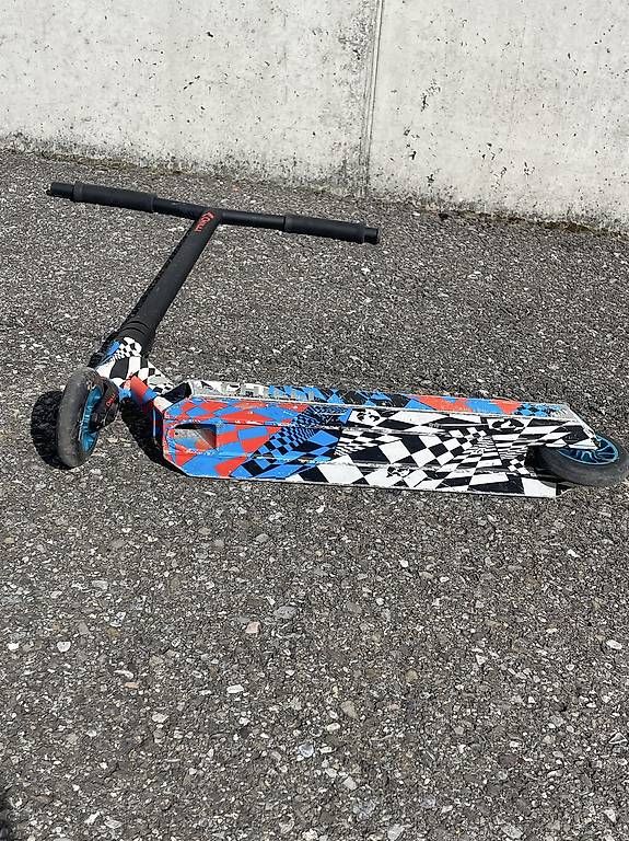 Kickboard: Trottinette freestyle  – Usato da Villars-sur-Glâne venduto da Jeanne_z8yk 1