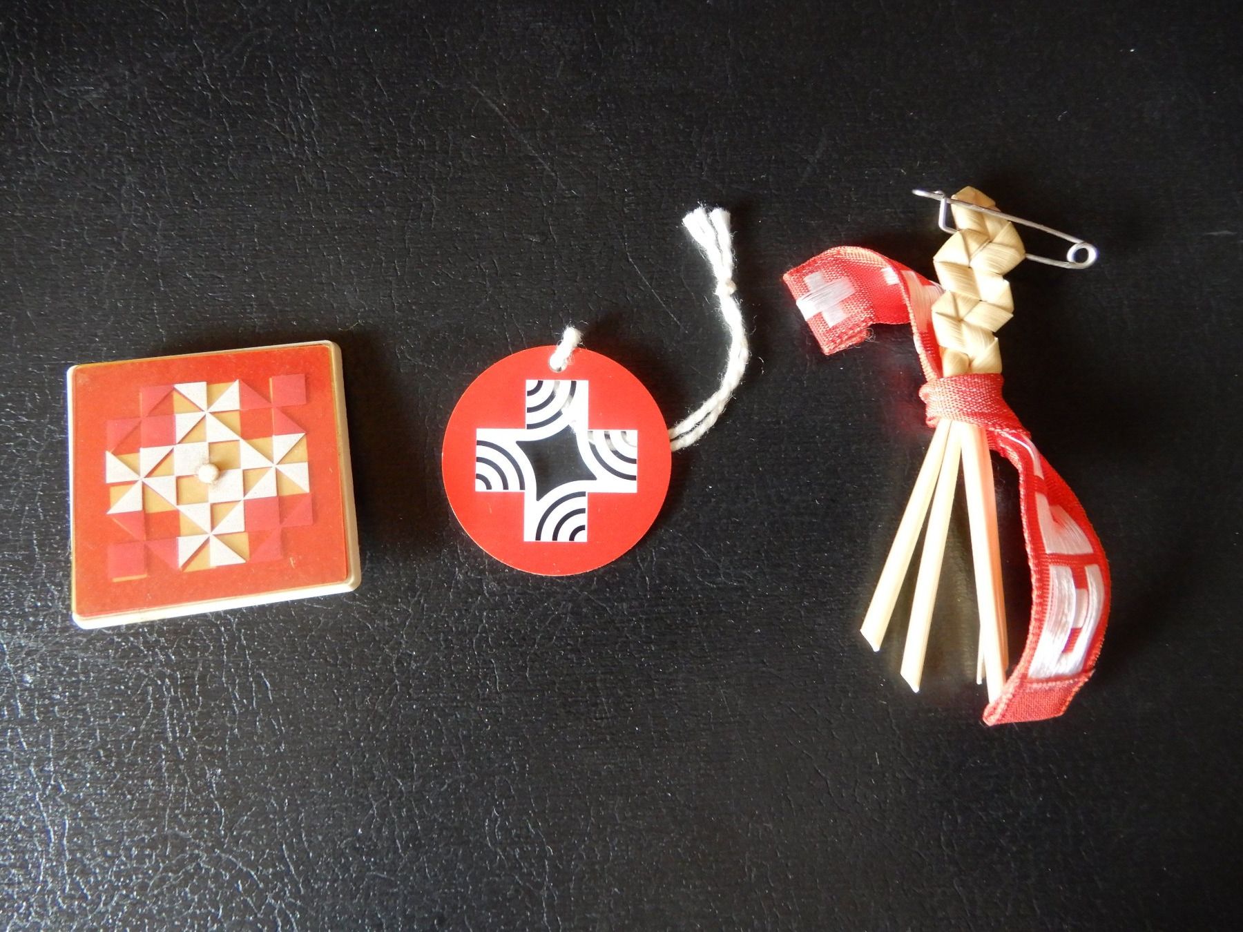 Swiss Placchette & Badge: 1. August Abzeichen 1989-90-91 – Usato da Senèdes venduto da Framboise52