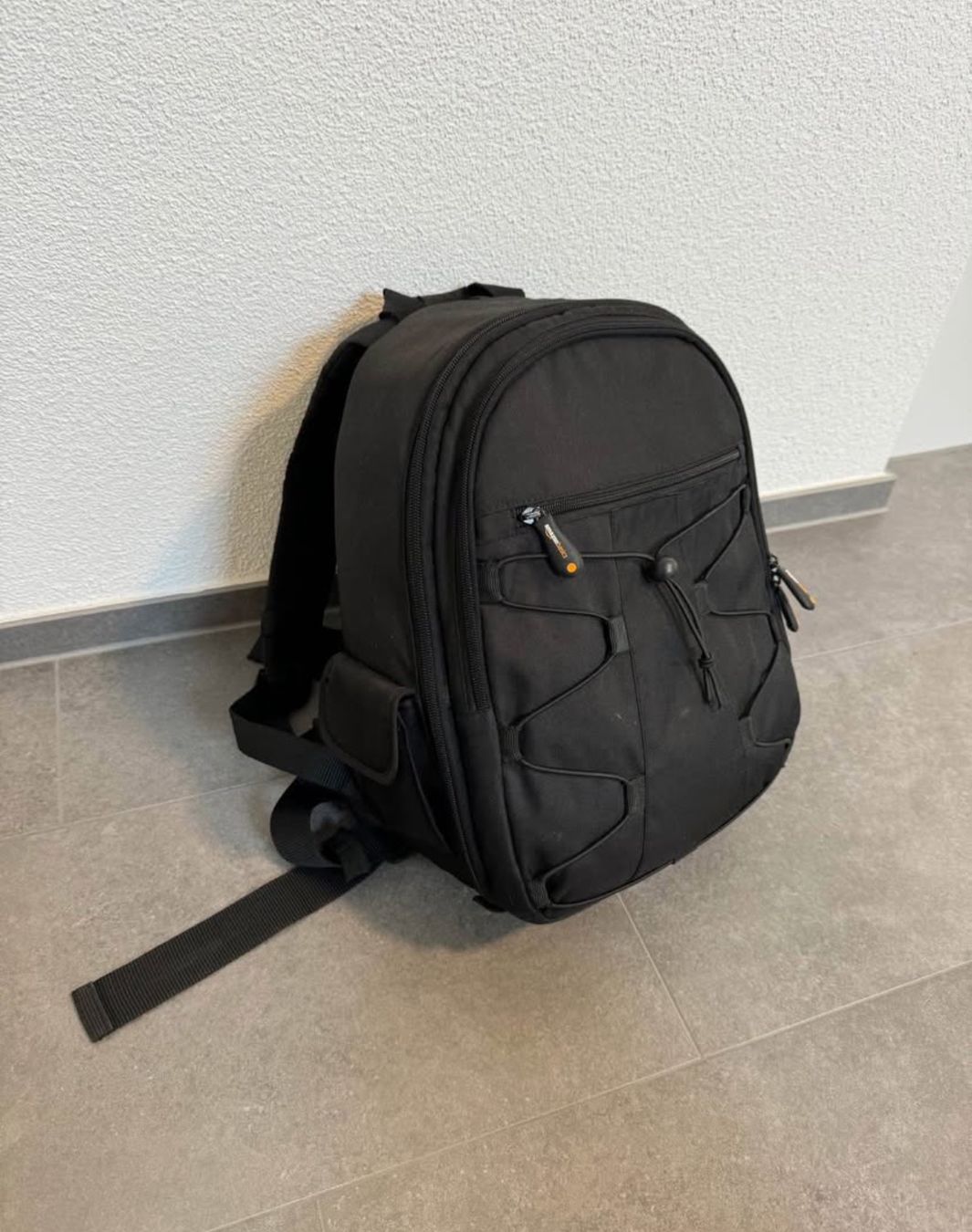 Zaini: Rucksack für Kamera – Usato da Rorbas venduto da ang_y8bv