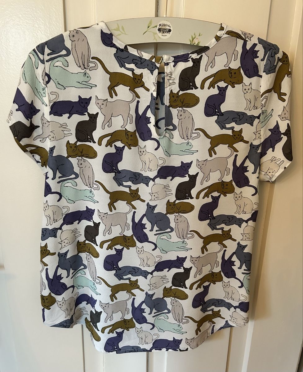 H&M Camicette: Cat Print Blouse Size 8, Quirky Top – Nuovo (secondo la descrizione) da Zürich venduto da Mistral61 2