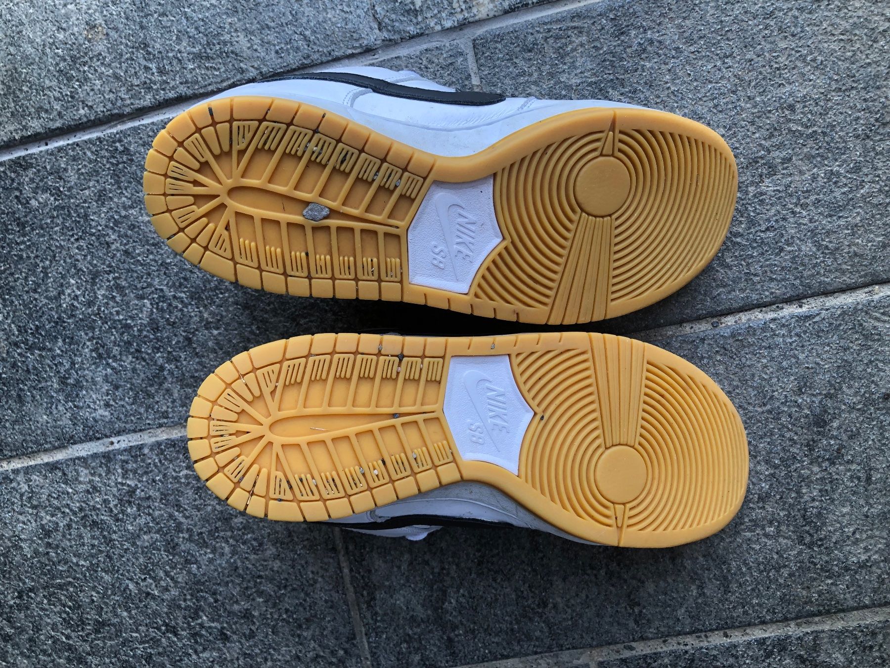 Nike Chaussures hommes: Sneaker Nike SB dunk, Grösse 44 – D'occasion à Hinwil par dadalina76 1