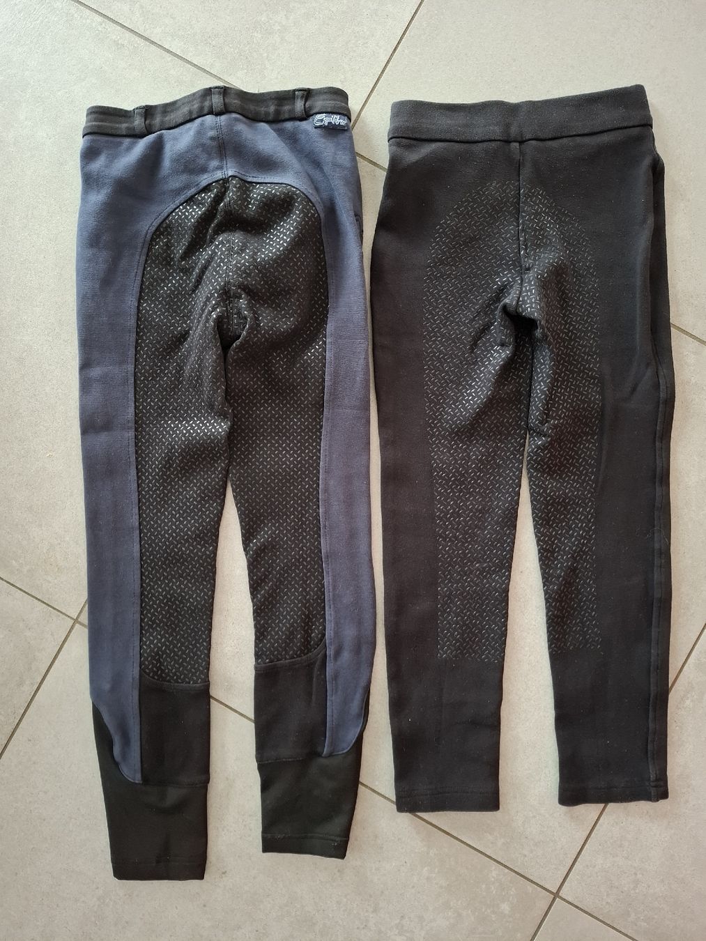Felix Bühler Pantaloni: 2 pantalons equilibre, équitation 152 – Usato da Tramelan venduto da yok-yok 1