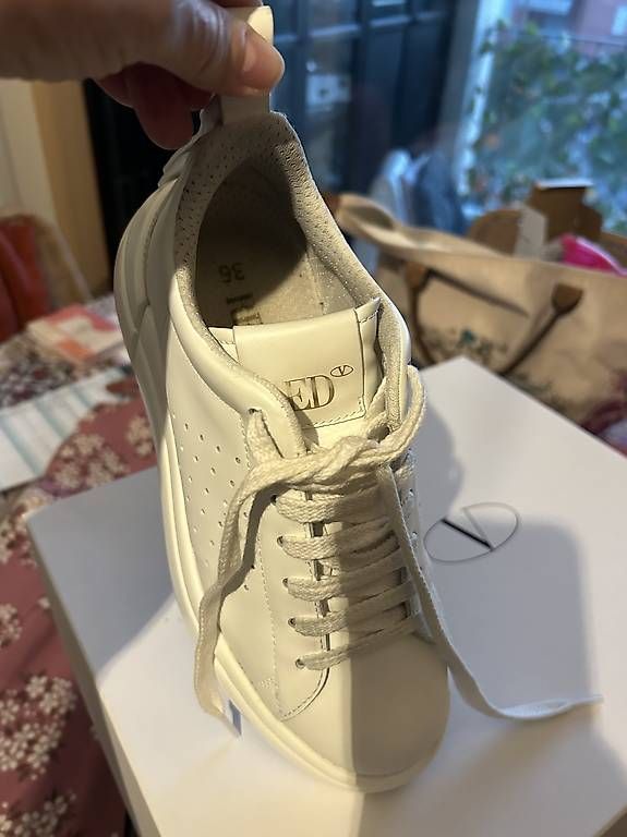 Scarpe da donna: Sneakers Red Valentino  – Usato da lausanne venduto da Pepitam 2
