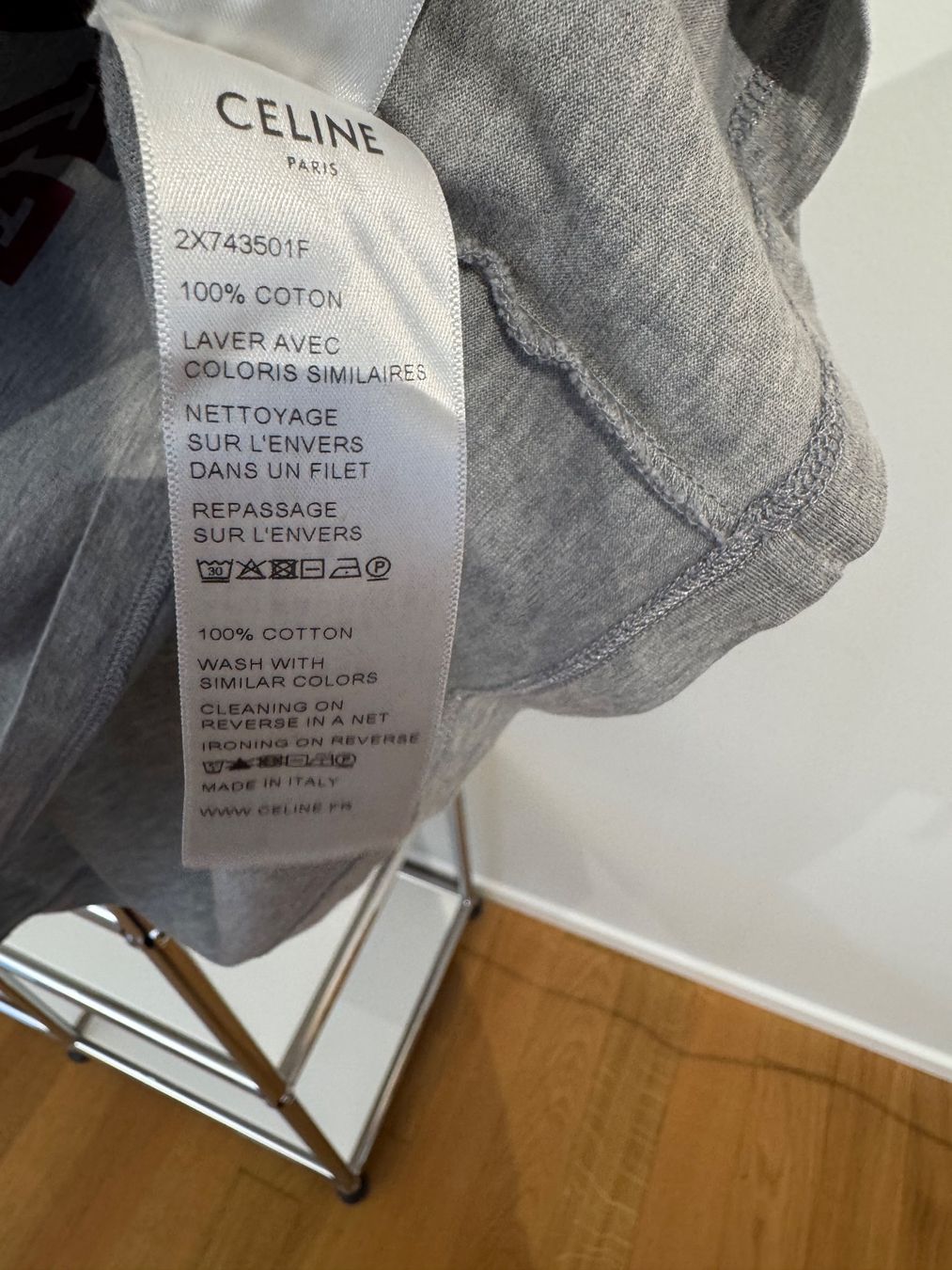 Celine T-shirt: CELINE SHIRT CROPPED – Nuovo (secondo la descrizione) da Schwyz venduto da bofb 3