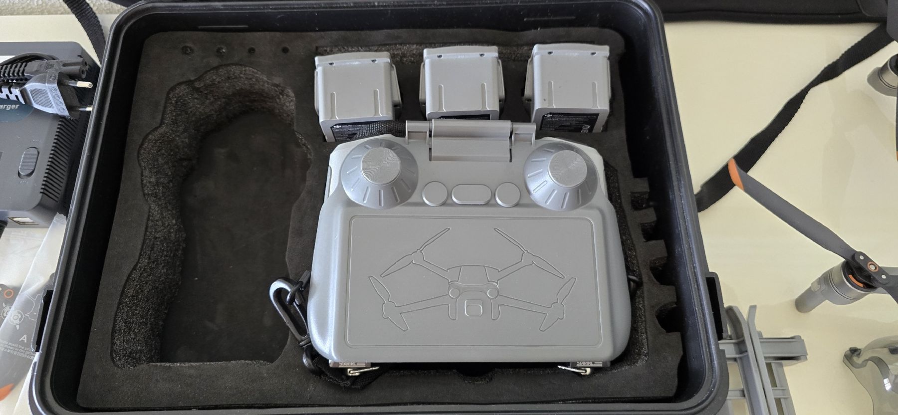 DJI Modellismo RC: Drone DJI Air 2S + multiples accessoires – Usato da Lausanne venduto da Neo_1er 2