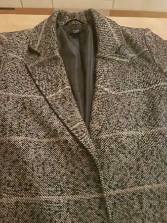 Manteau court taille 42 marque OVS 2% laine