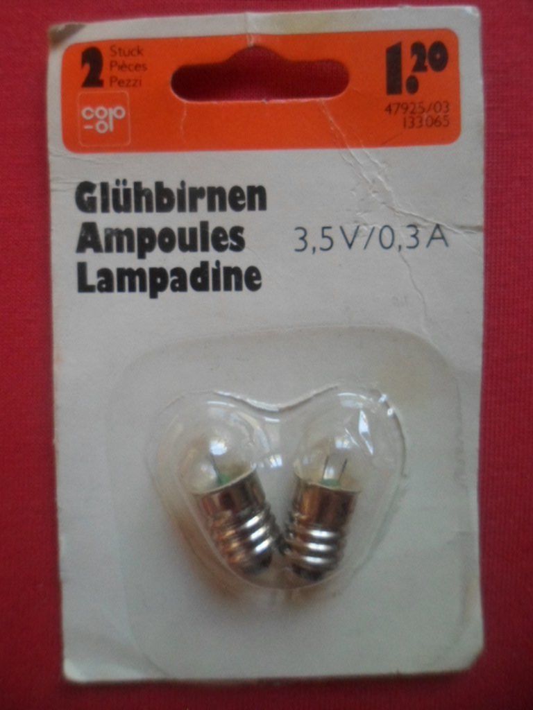Componenti elettronici: Glühbirnchen-Paar 3.5V 0.3A – Nuovo e nell'imballaggio originale da Zürich venduto da Tocayo 1