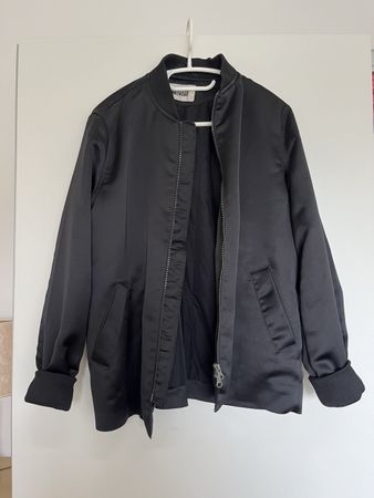 Weekday Blouson Schwarz