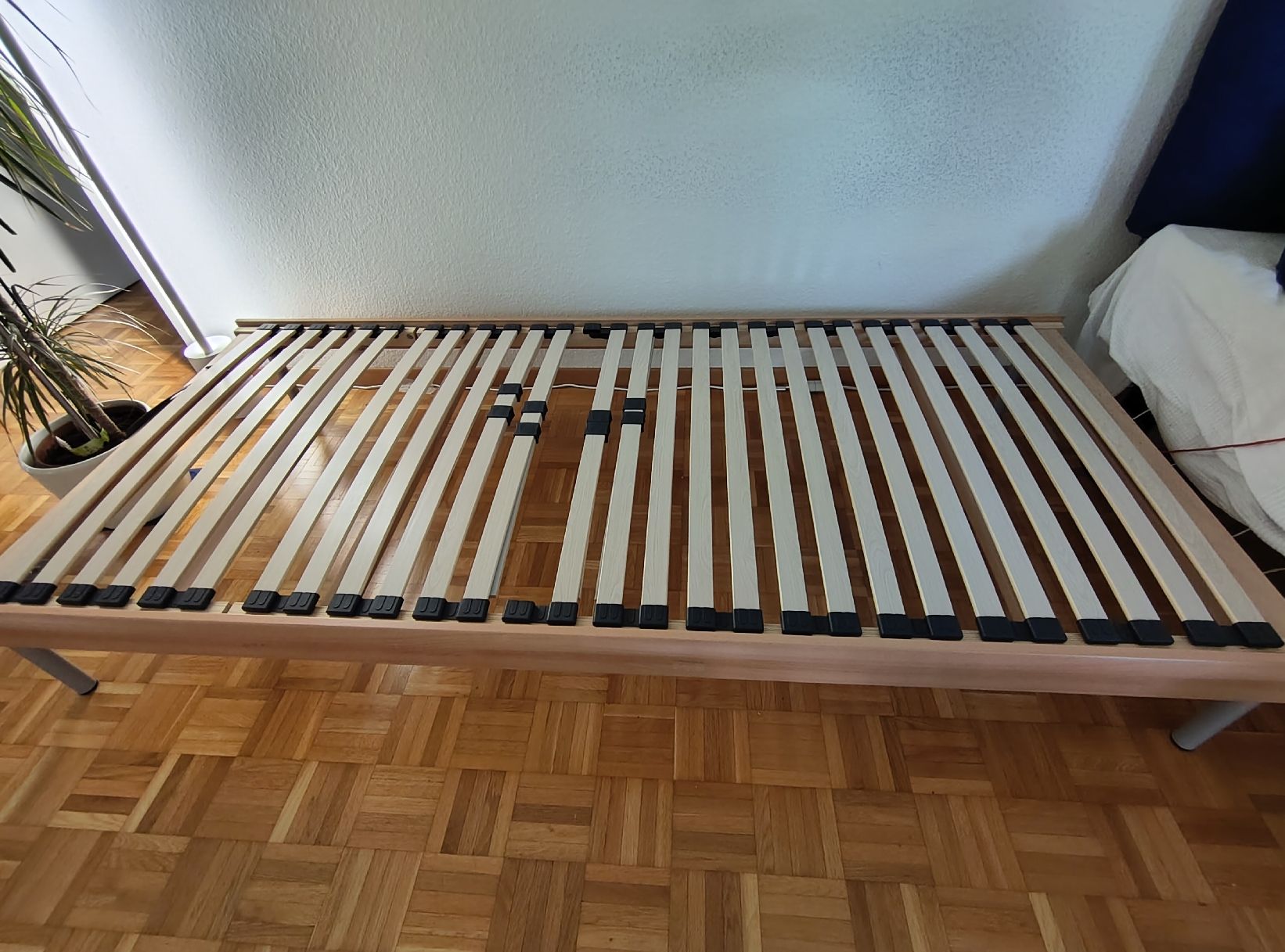 Bico Reti a doghe: Bico Lattenrost mit Füssen 90x200 – Usato da Schlieren venduto da ruc_65ly 1