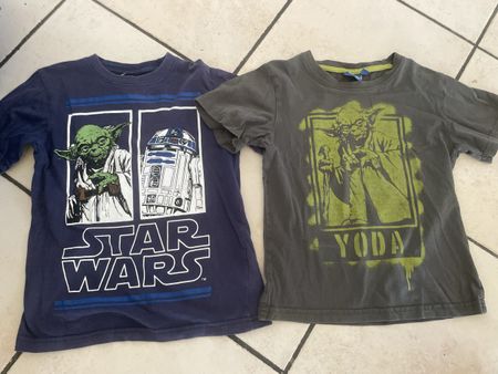 2 Star Wars T-Shirts Gr.128