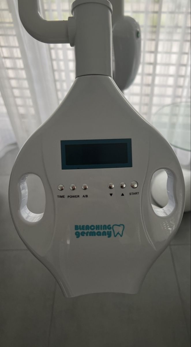 Attrezzature mediche: Professionelles Zahnbleaching Set - Top Zustand! – Usato da Freienbach venduto da Ulupu 1