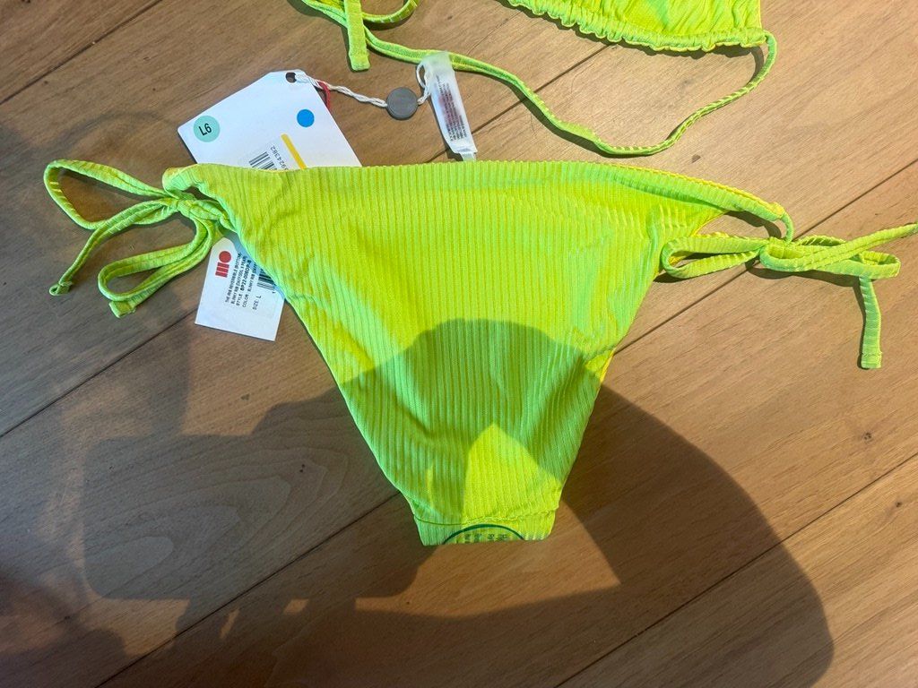 Costumi da bagno & Bikini: last chance till 28 Aug Solid and Striped reversible bikini – Nuovo e nell'imballaggio originale da St-Sulpice VD venduto da juhdu 5