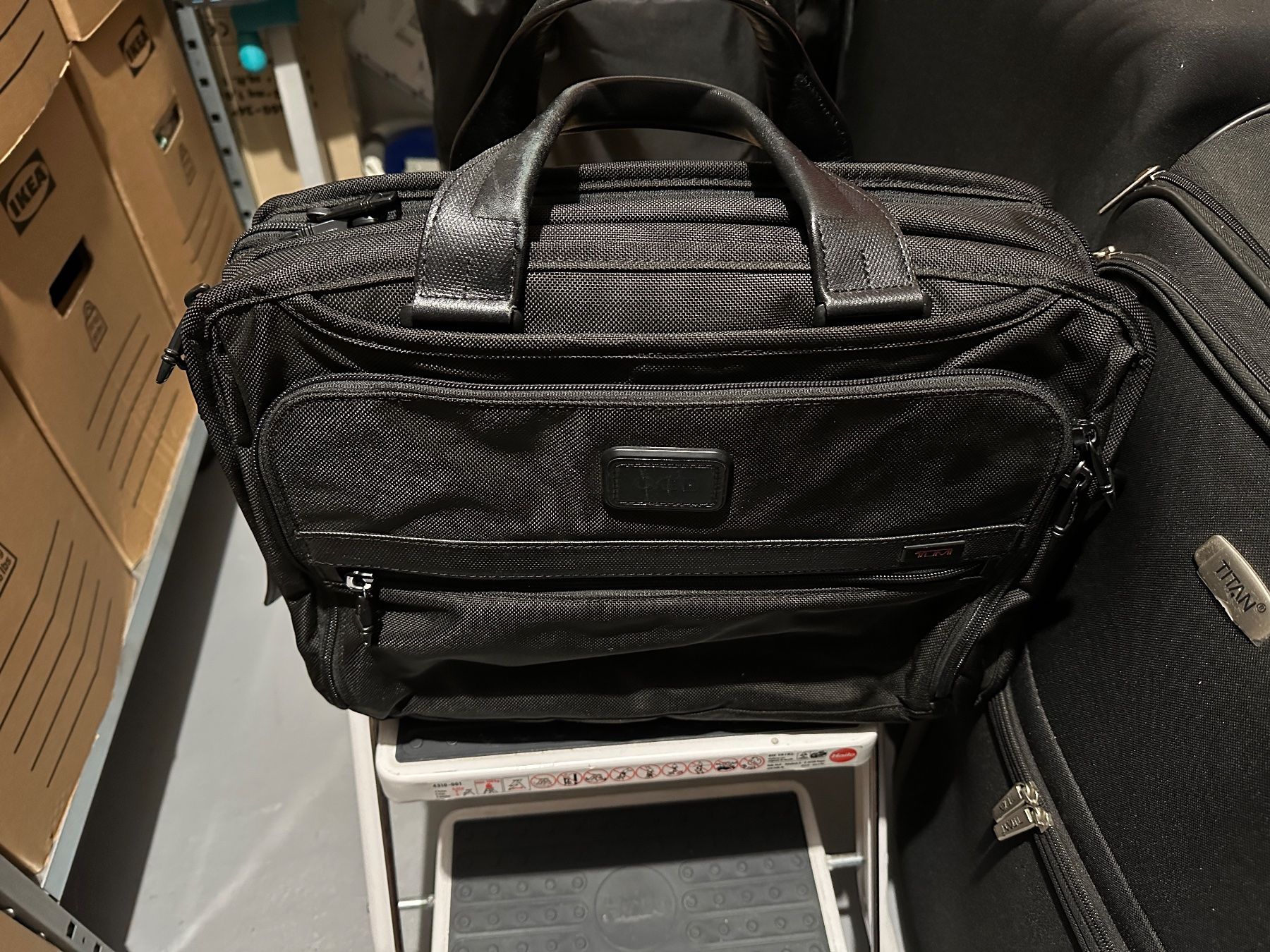 Tumi Koffer & Taschen: Tumi Alpha Porte-Documents-Ordinateur – Gebraucht aus Nyon von Olivier22