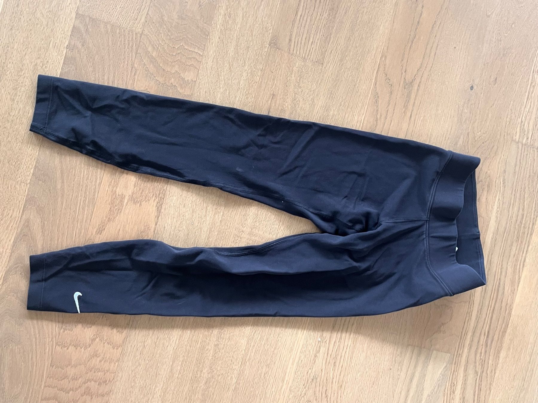 Nike Leggings: Sportleggins – Gebraucht aus Wangen b. Olten von oli_f9b8