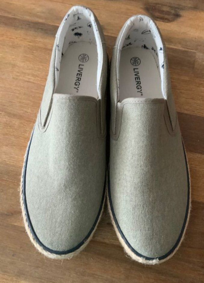 Scarpe da uomo: Sommerliche Herren-Slipper in Grösse 43 – Nuovo (secondo la descrizione) da Siebnen venduto da Wahr66