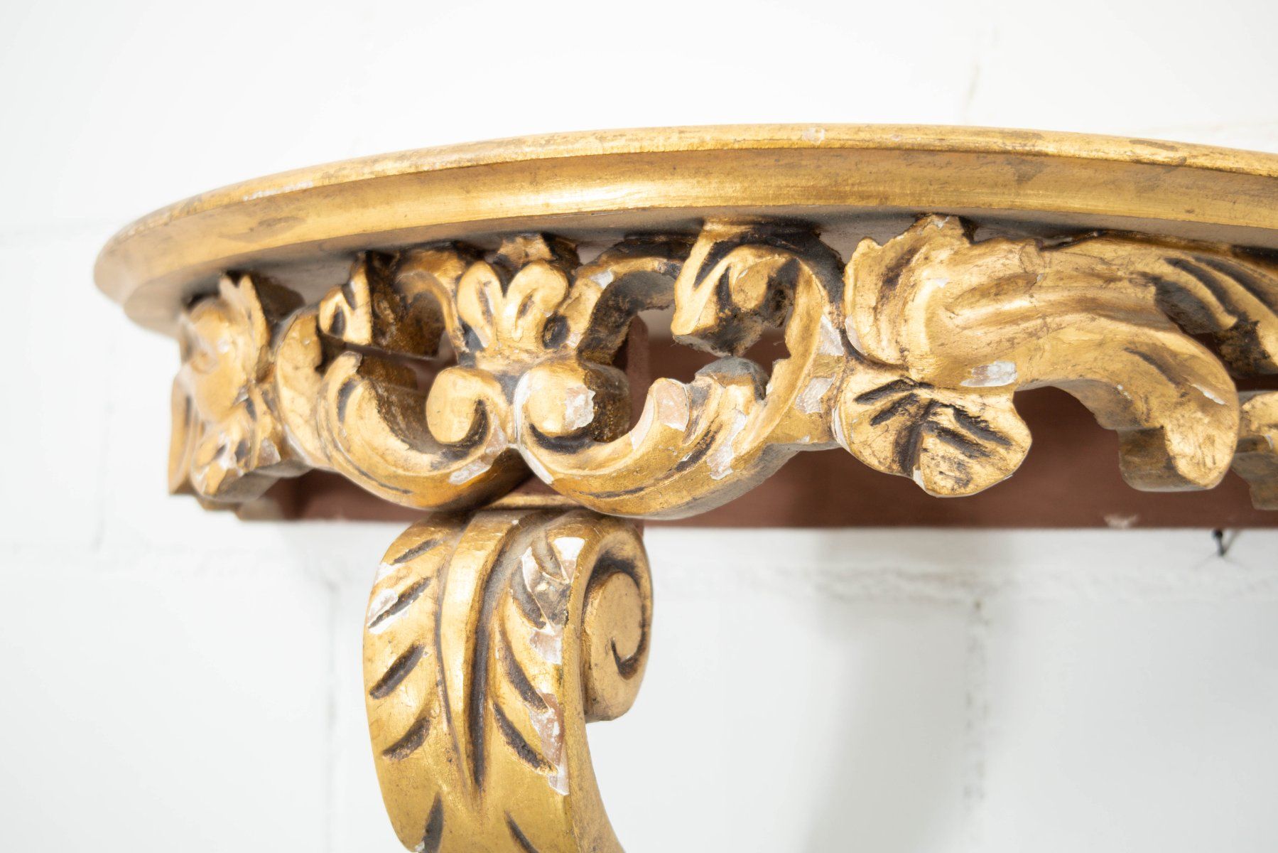 Tavoli: Goldene Wandkonsole / Konsolentischchen – Usato da Zürich venduto da ZuercherBrockenhaus 3