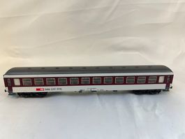 Personenwagen SBB dunkelrot weiss