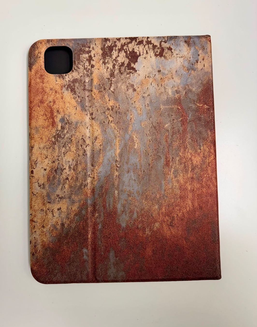 Apple Covers & Borse: iPad Pro 27,94 Hülle mit Rost Design – Nuovo (secondo la descrizione) da Basel venduto da Bwolfels