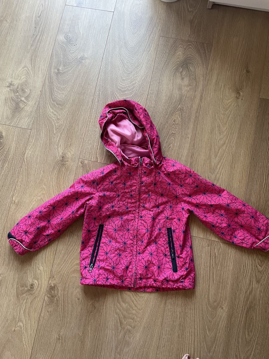 Giacche & Cappotti: Kinder Regenjacke Grösse 98, Blumenmuster – Usato da Grosshöchstetten venduto da and_7gf5