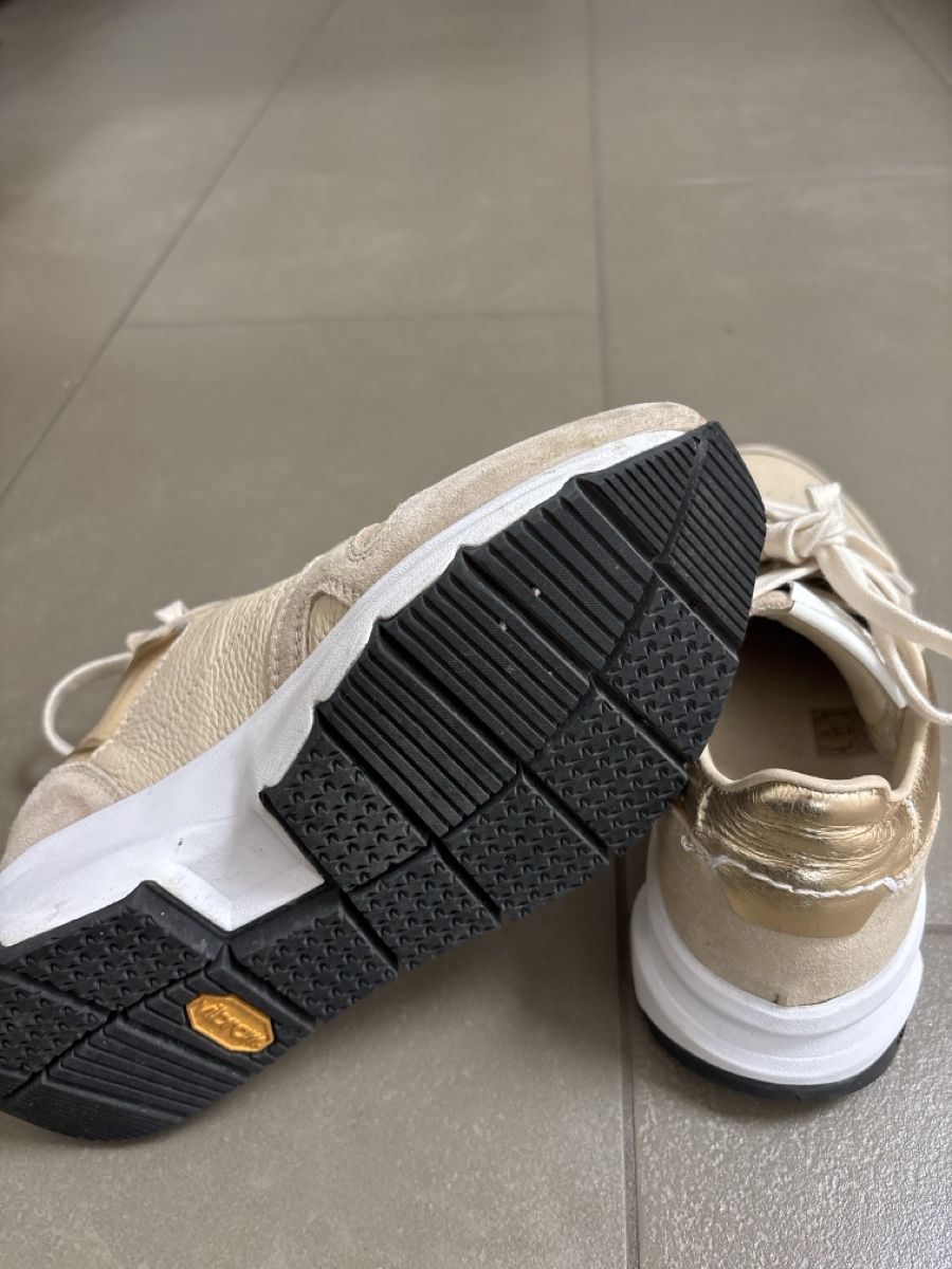 Scarpe da donna: Rubirosa Sneaker Grösse 36 – Usato da Sempach venduto da Regi3 1