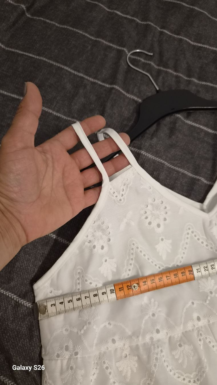 Robes: Kleid  – Neuf avec emballage d'origine à Oberglatt ZH par nat_c6k7 5